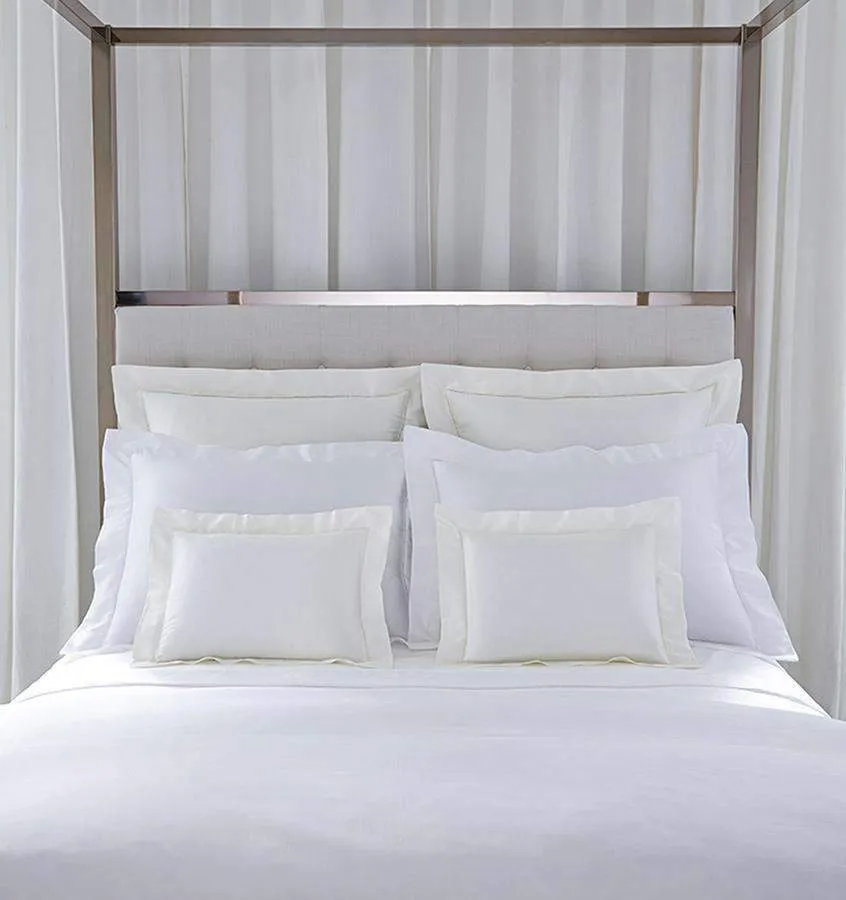 Giza 45 Sateen Duvet Cover by Sferra