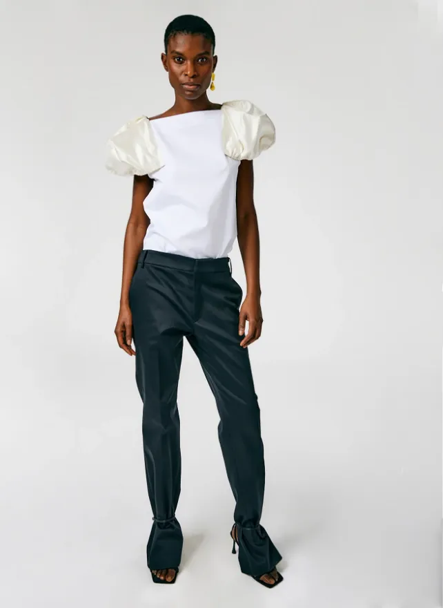 Light Weight Cotton Sateen Boatneck Box Sleeve Top